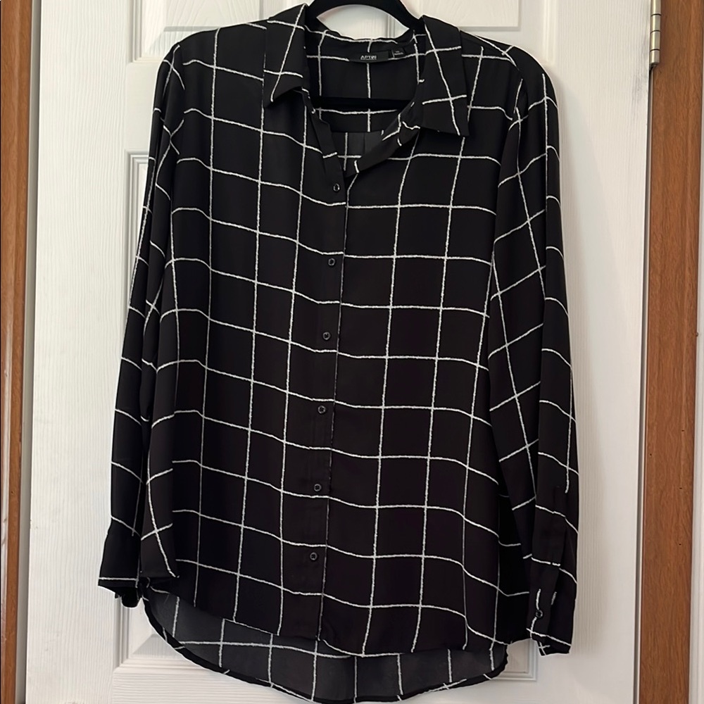 Apt. 9 Black and White Checkered Blouse